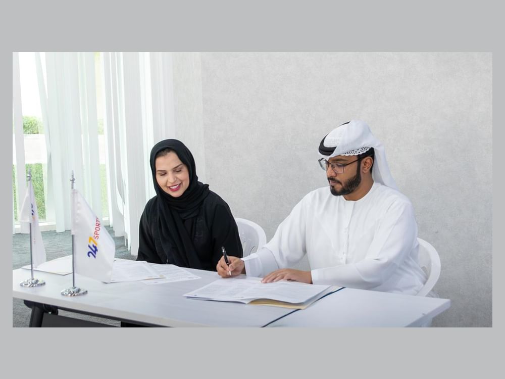 مذكرة تفاهم لدعم وتطوير "الريشة الطائرة" في الإمارات
