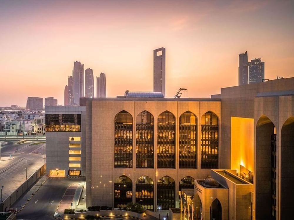 Las inversiones de los bancos en Emiratos alcanzan los 872.300 millones de dirhams a finales de enero