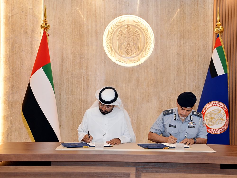 شرطة أبوظبي توقع اتفاقية لتنظيم العمل الإحصائي