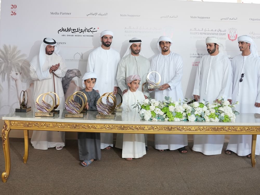 خالد بن سلطان بن زايد يشهد منافسات مزاينة سويحان بمهرجان الظفرة