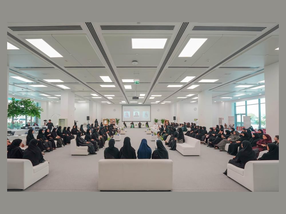 "أبوظبي للتراث" تحتفي بيوم المرأة الإماراتية في جامعة خليفة