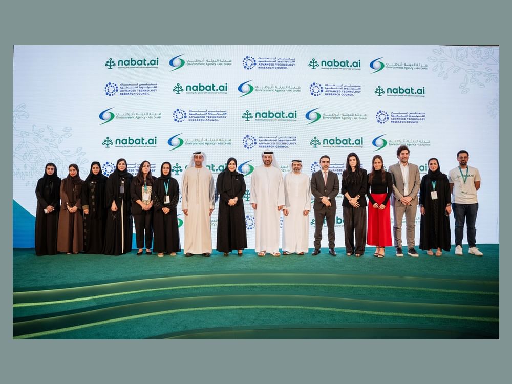 تعاون بين"بيئة أبوظبي"و"نبات" لإعادة تأهيل غابات القرم 