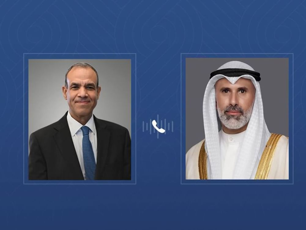 وزير الخارجية الكويتي يبحث مع نظيره المصري التطورات الإقليمية