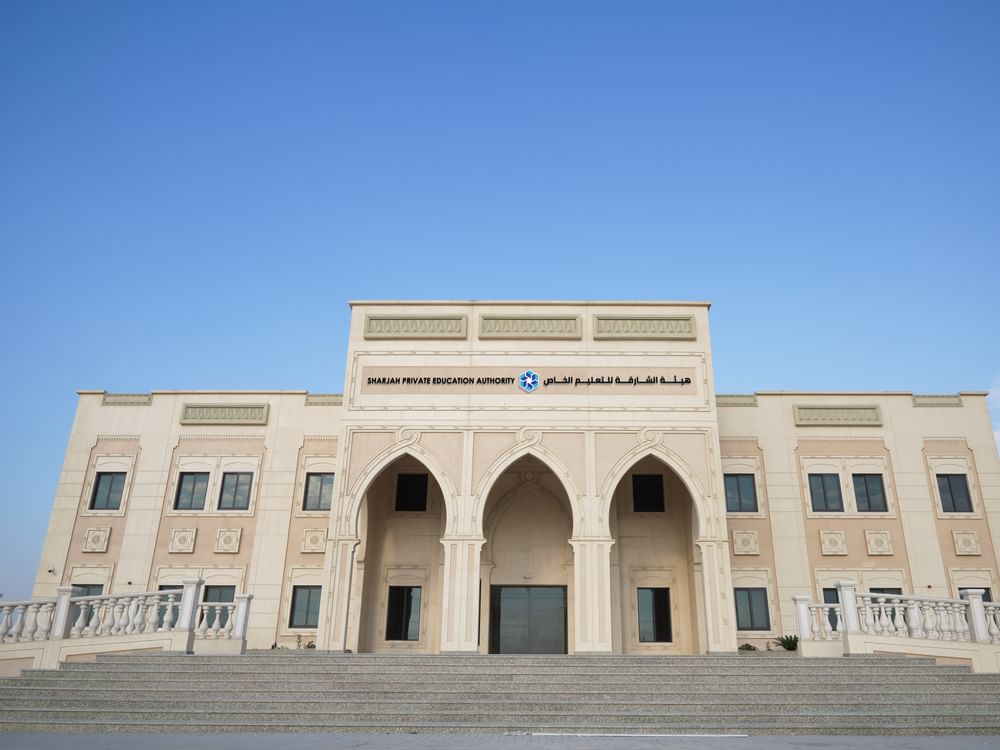 مدارس الشارقة الخاصة 14 عالمياً في رياضيات «PISA 2025»