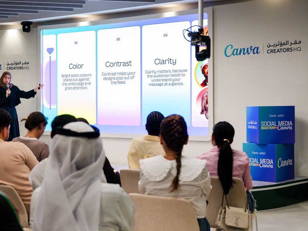  مقر المؤثرين ينظم ورشة عمل تطبيقية حول التصميم الذكي على "Canva" بمشاركة واسعة