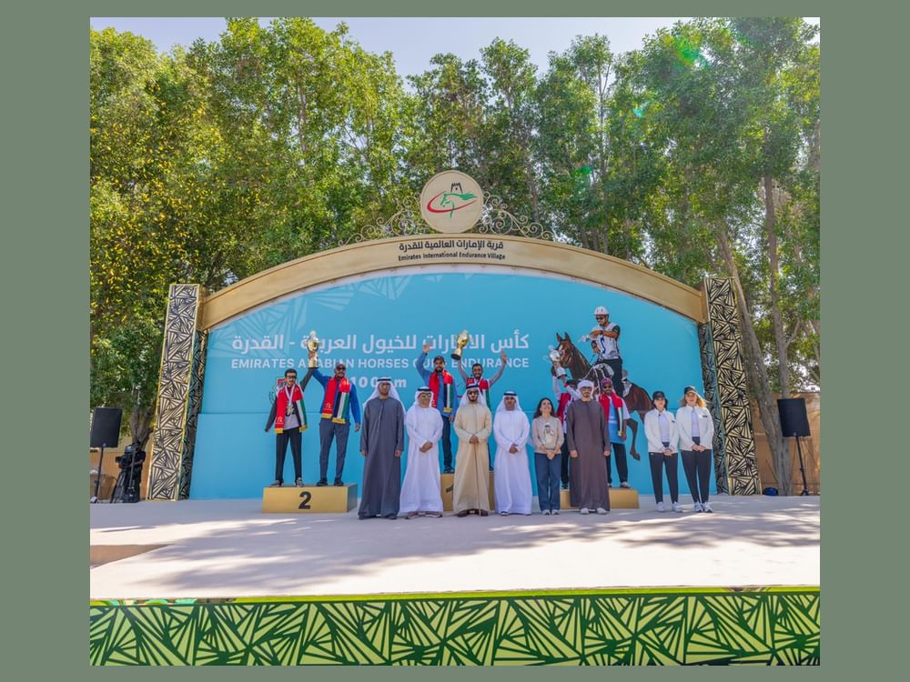 زايد بن حمد يتوج ماجد المهيري بطلا لكأس الإمارات للقدرة