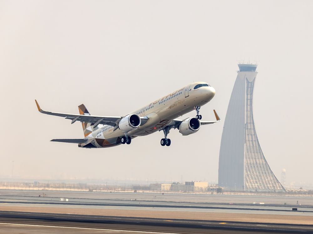 Etihad Airways carries 2.1 million passengers in November 2025