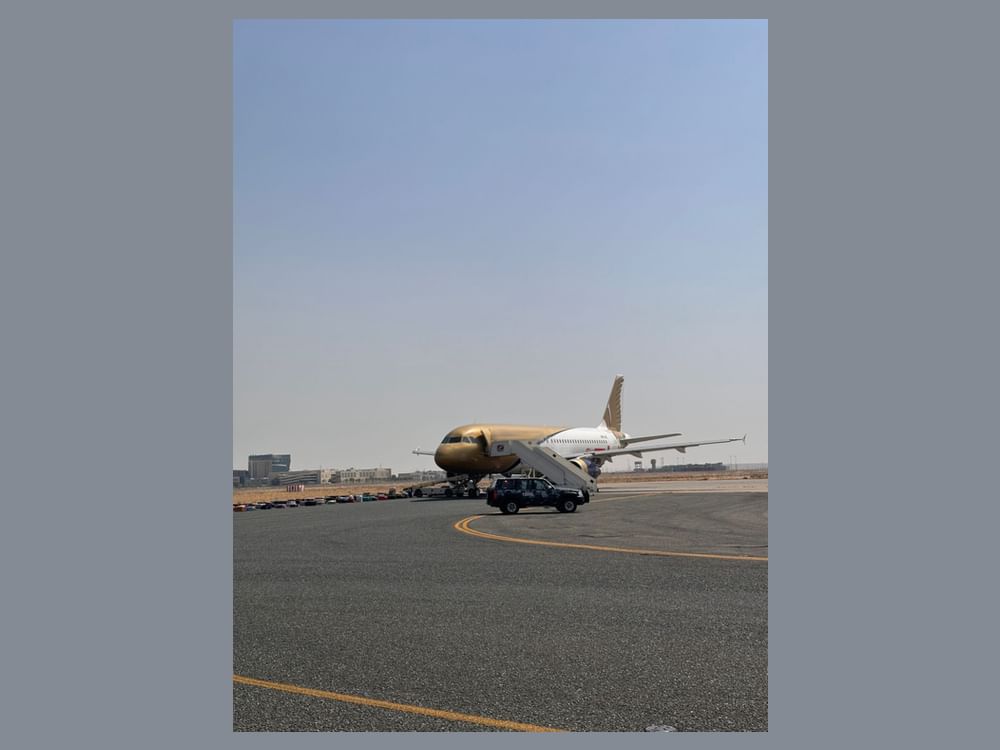 Aircraft safely lands at Kuwait Airport after false bomb alarm