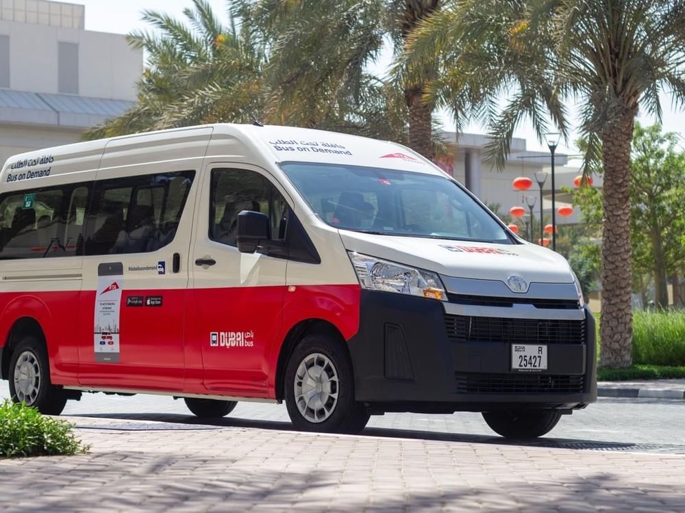 طرق دبي تضيف عود ميثاء والبرشاء هايتس لخدمة “حافلة تحت الطلب”