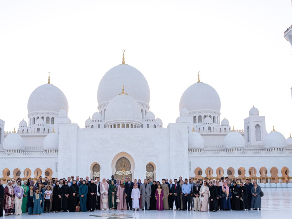 Sheikh Zayed Grand Mosque Centre continues hosting 'Jusoor' Programme