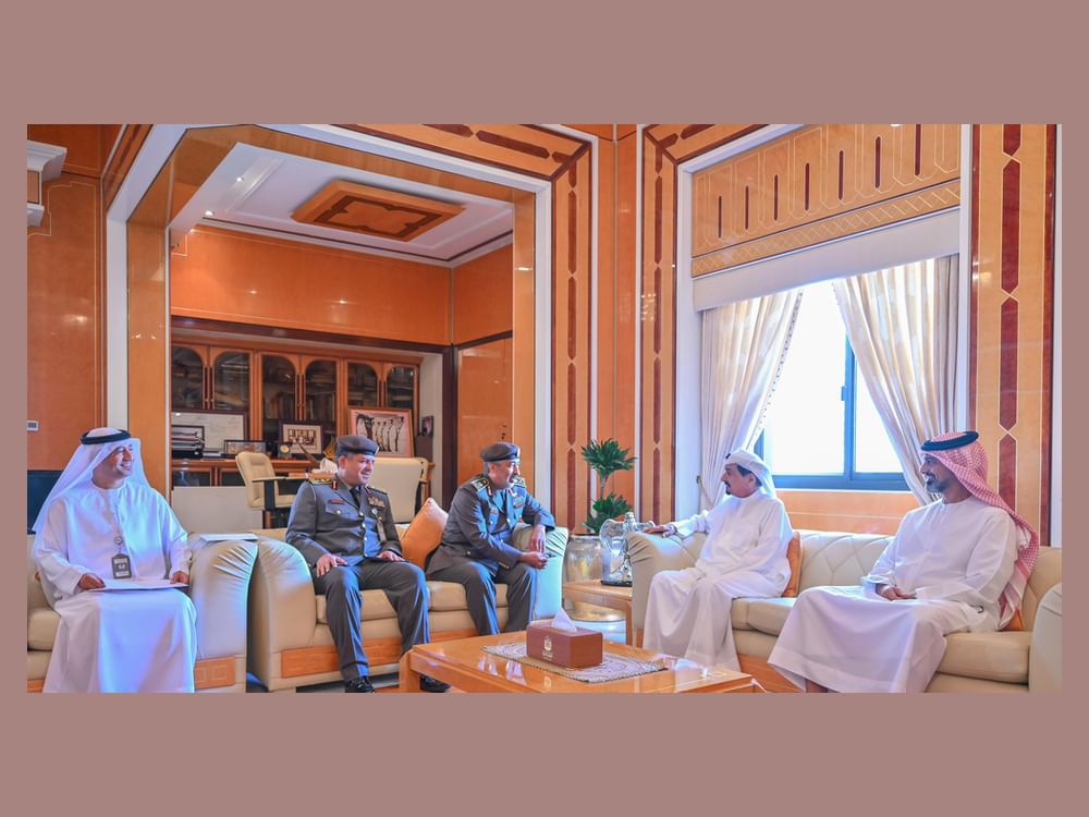 حميد بن راشد يطلع على إستراتيجيات "الهوية والجنسية والجمارك وأمن المنافذ"