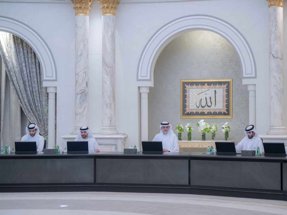 ولي عهد الشارقة يترأس اجتماع المجلس التنفيذي