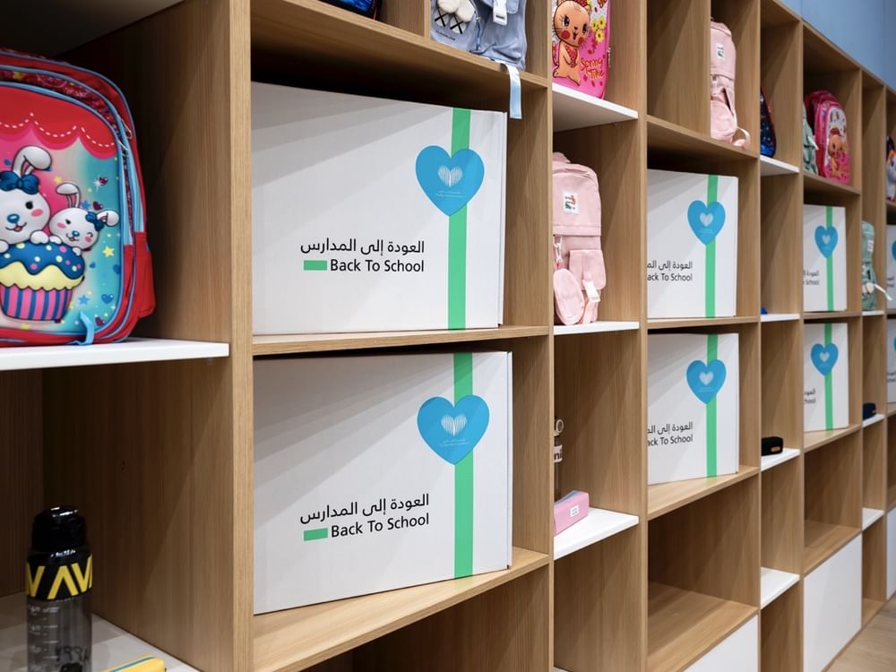 "مؤسسة القلب الكبير" تدعم 3,000 طالب وطالبة في غزة ومصر