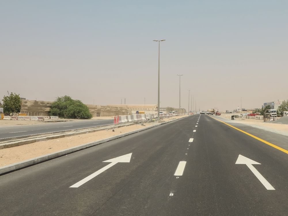 "طرق الشارقة" تنفذ مشروع بنية تحتية في الصجعة بطول 9.5 كم