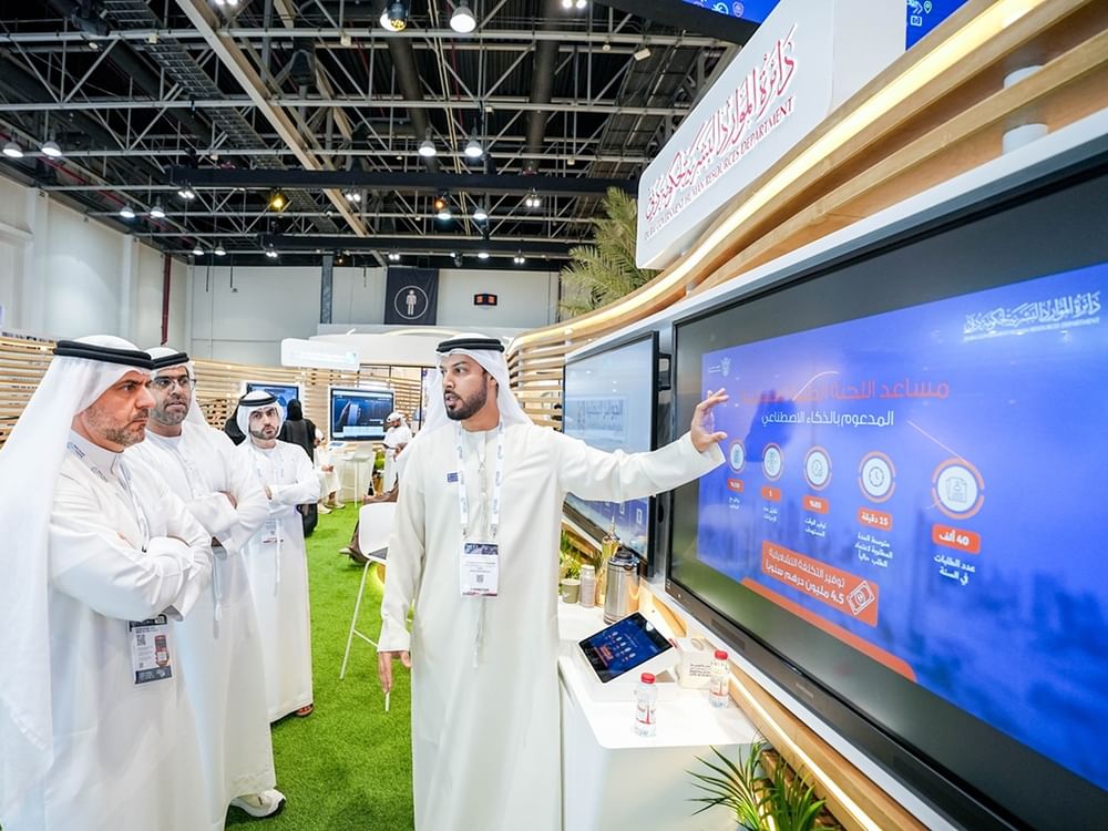 الموارد البشرية بدبي تستعرض نظام اللجنة الطبية العسكرية الذكي في "جيتكس 2025"