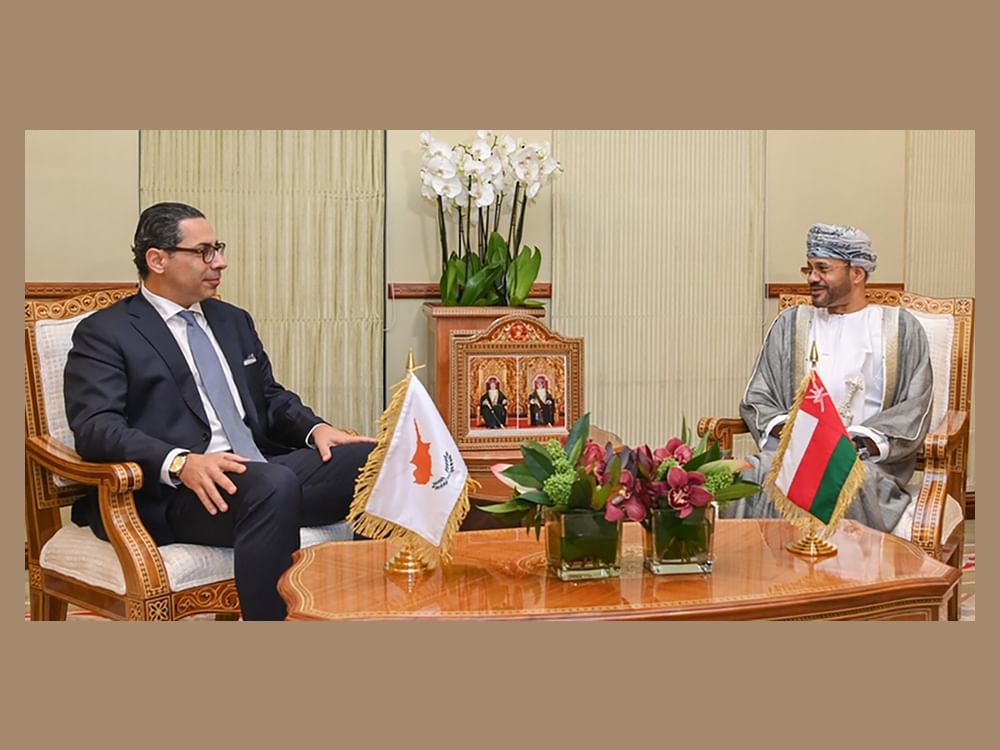 سلطنة عُمان وقبرص تبحثان بمسقط تطوير العلاقات الثنائية