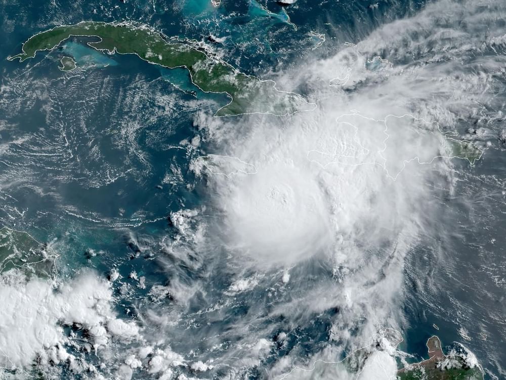 Hurricane Beryl intensifying as it nears Houston | Emirates News Agency