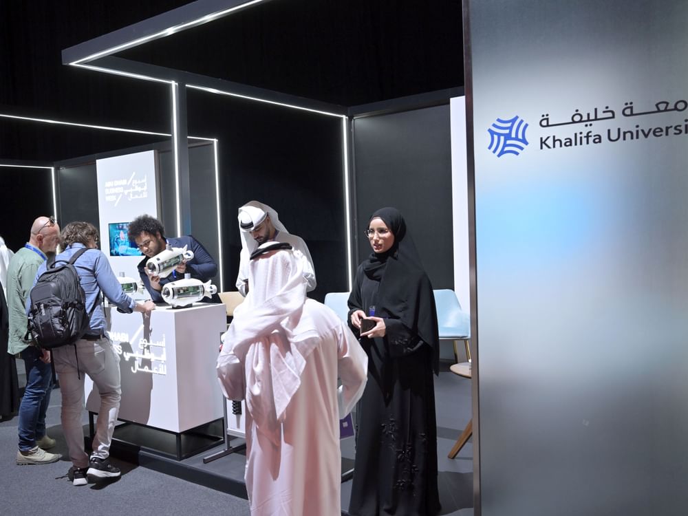 ابتكارات علمية لطلبة الجامعات الوطنية في “أسبوع أبوظبي للأعمال”