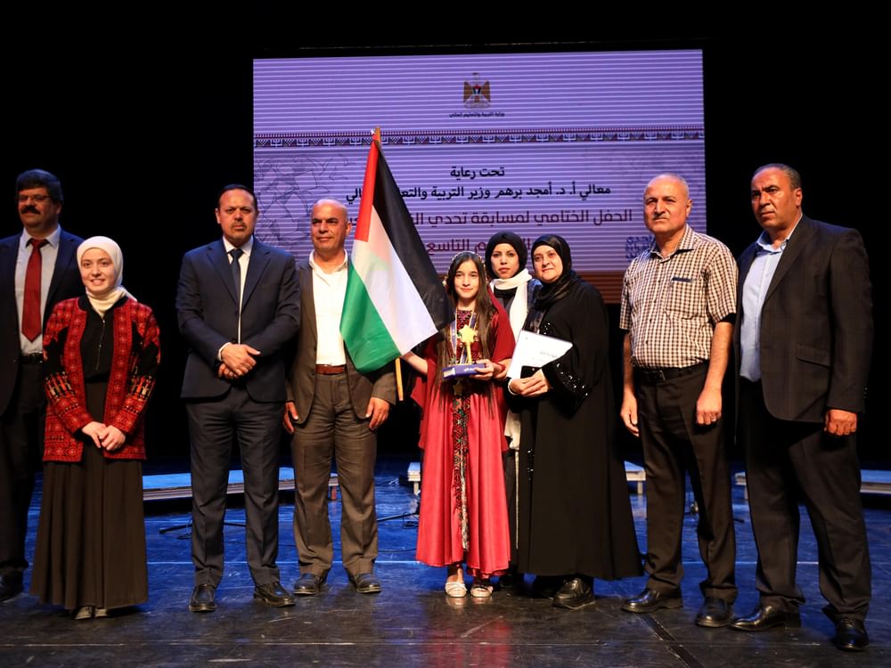 هبة أبو بكر بطلة لتحدي القراءة العربي في فلسطين