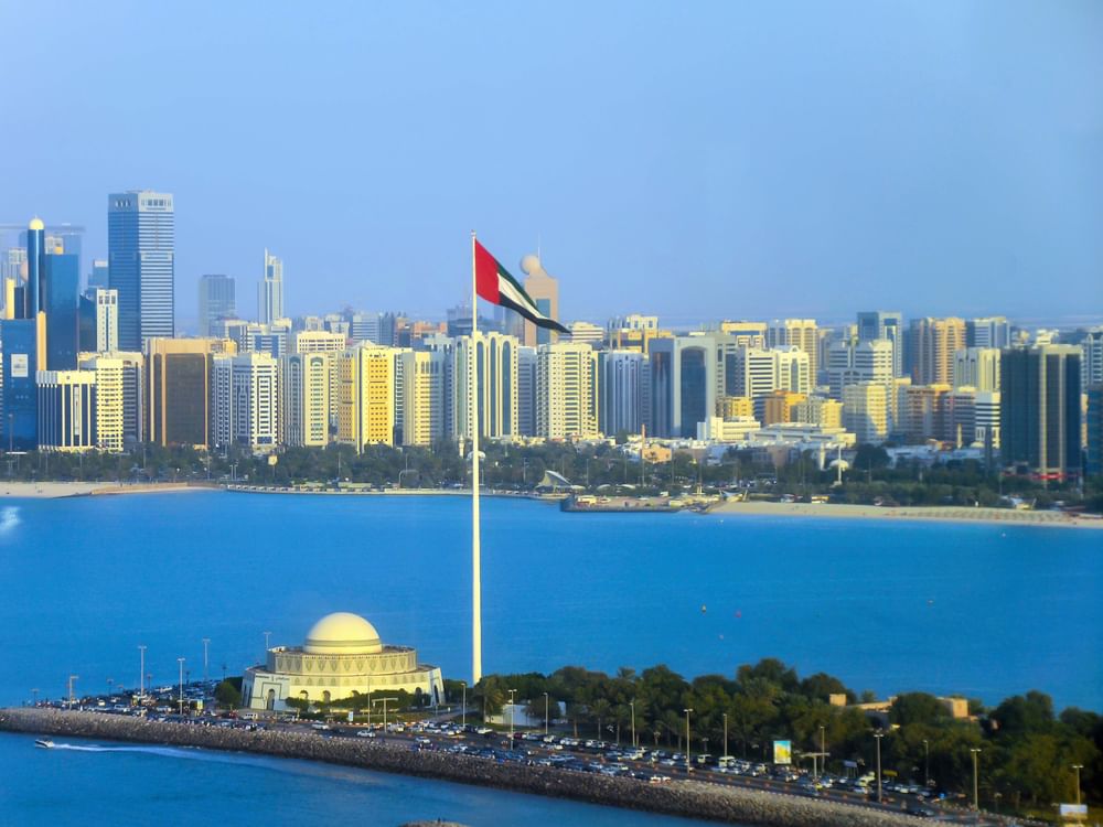 Les Émirats arabes unis accélèrent leurs réformes et stratégies d’avenir en 2025
