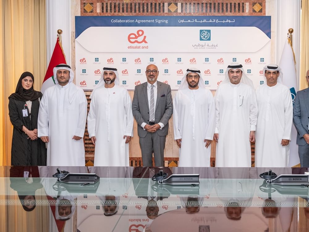 "غرفة أبوظبي" تتعاون مع "إي آند الإمارات" لدعم نمو الشركات الصغيرة والمتوسطة