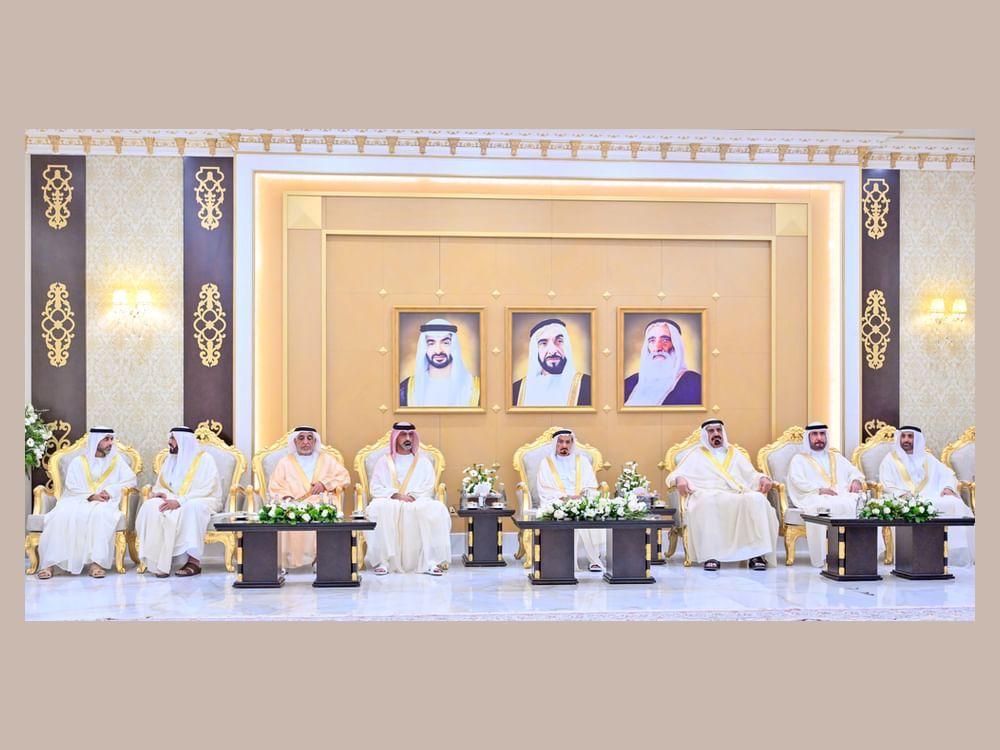حاكم عجمان وولي عهده يستقبلان المهنئين بعيد الفطر المبارك