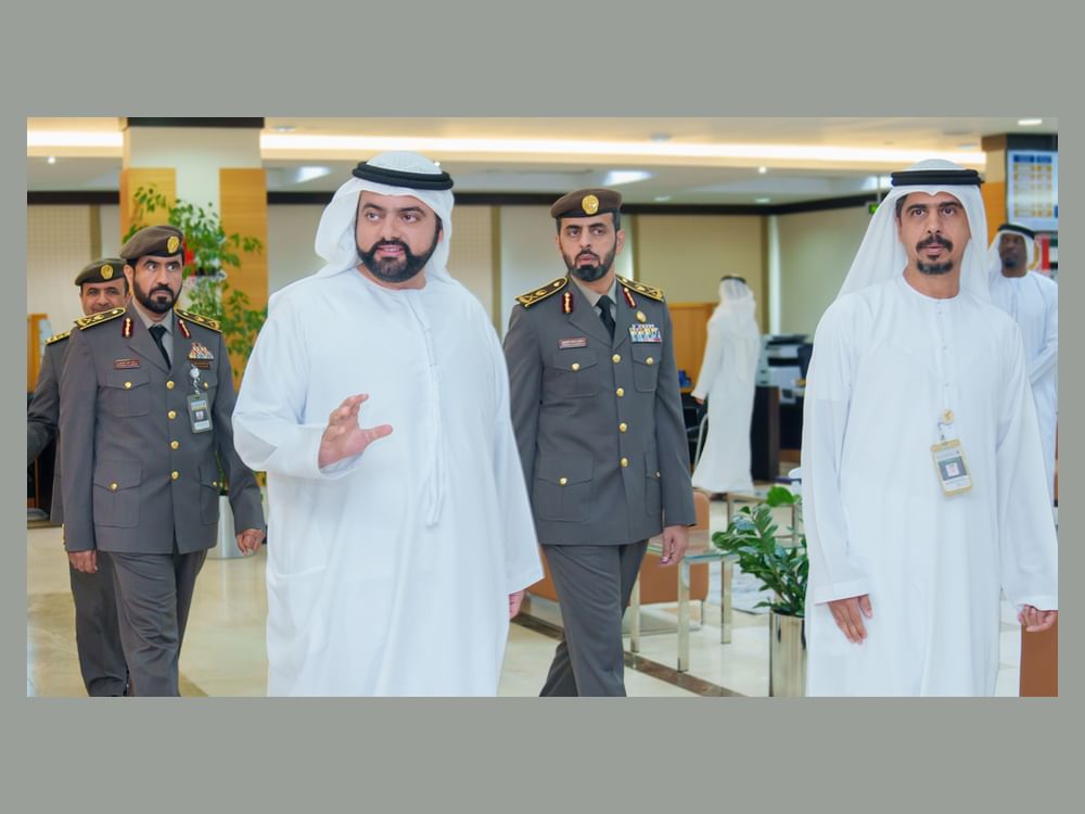 محمد الشرقي يزور مركز سعادة المتعاملين - الفجيرة