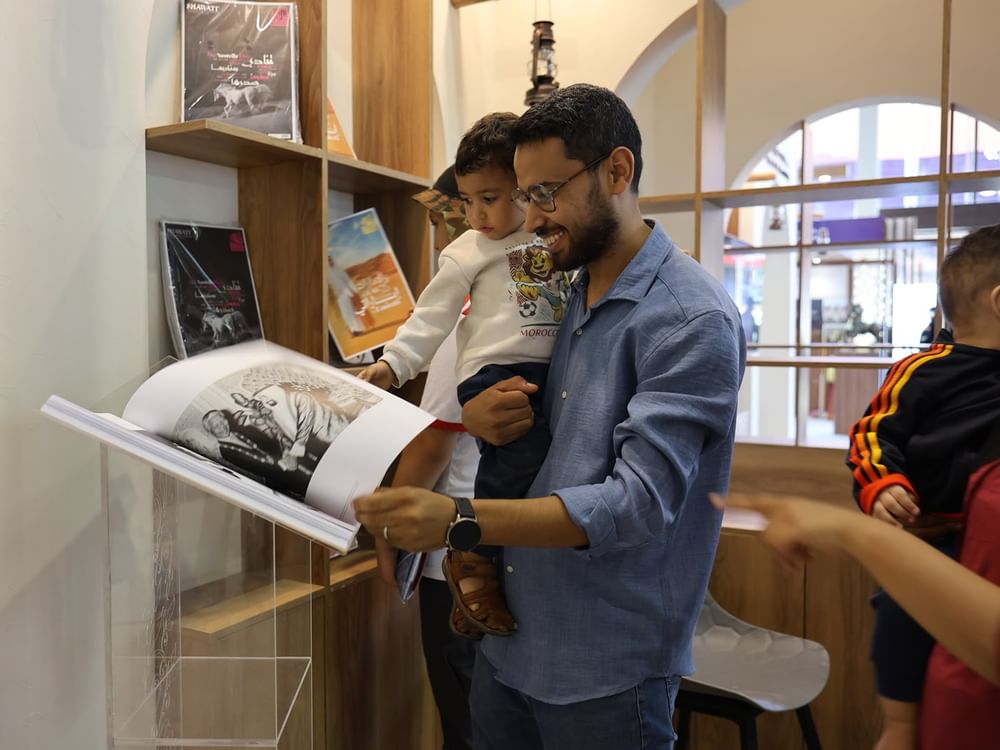 المقتنيات التراثية تجذب زوار جناح الإمارات بمعرض الفرس بالجديدة