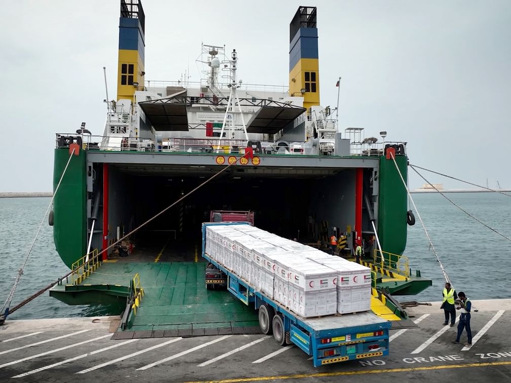 جسر إغاثي متواصل/ الإمارات تجسد قيم اليوم العالمي للعمل الإنساني عبر دعمها المتواصل لغزة