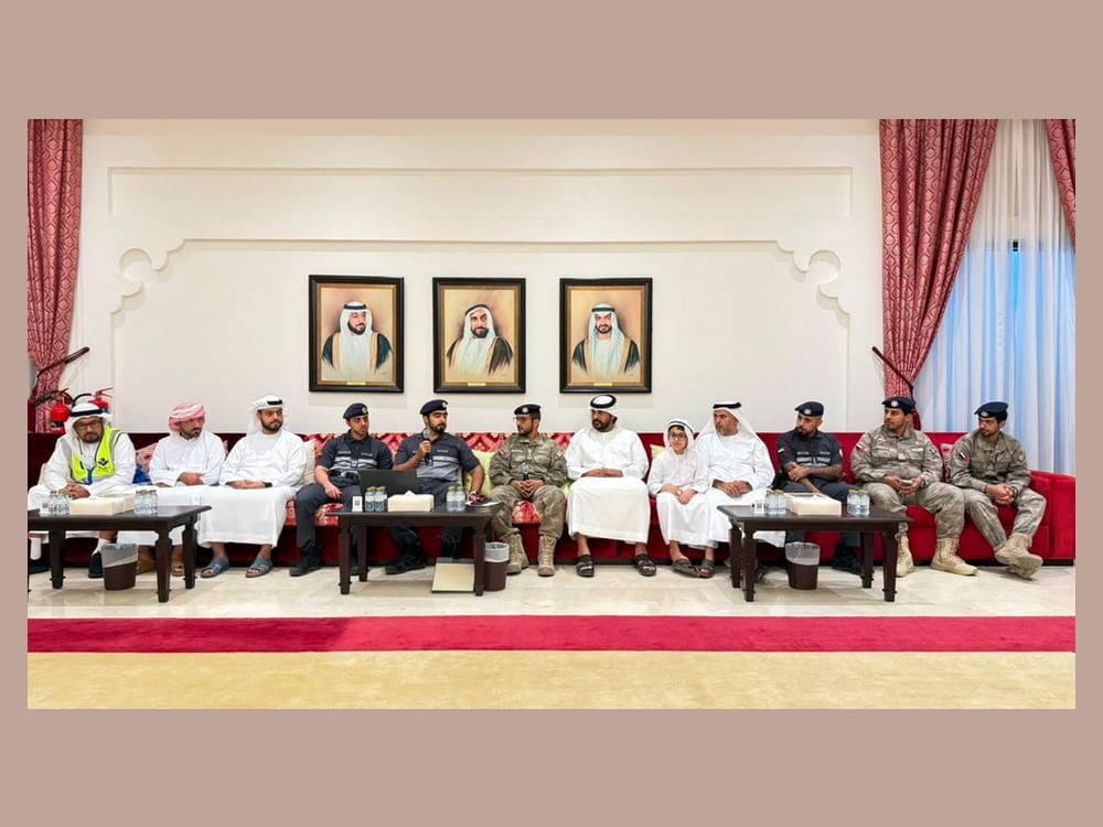 شرطة أبوظبي تعزز الوعي الأمني والمجتمعي في مجلس سويحان