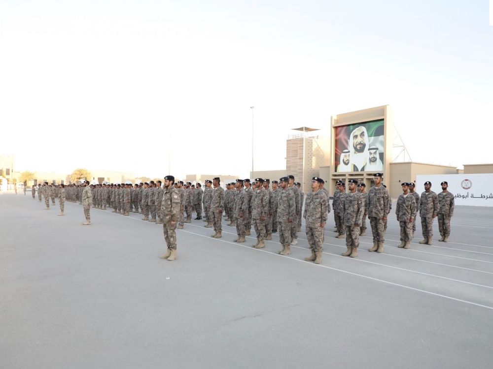 شرطة أبوظبي تستقبل الدفعة الـ 24 من مجندي الخدمة الوطنية بإدارة التأهيل الشرطي بالعين