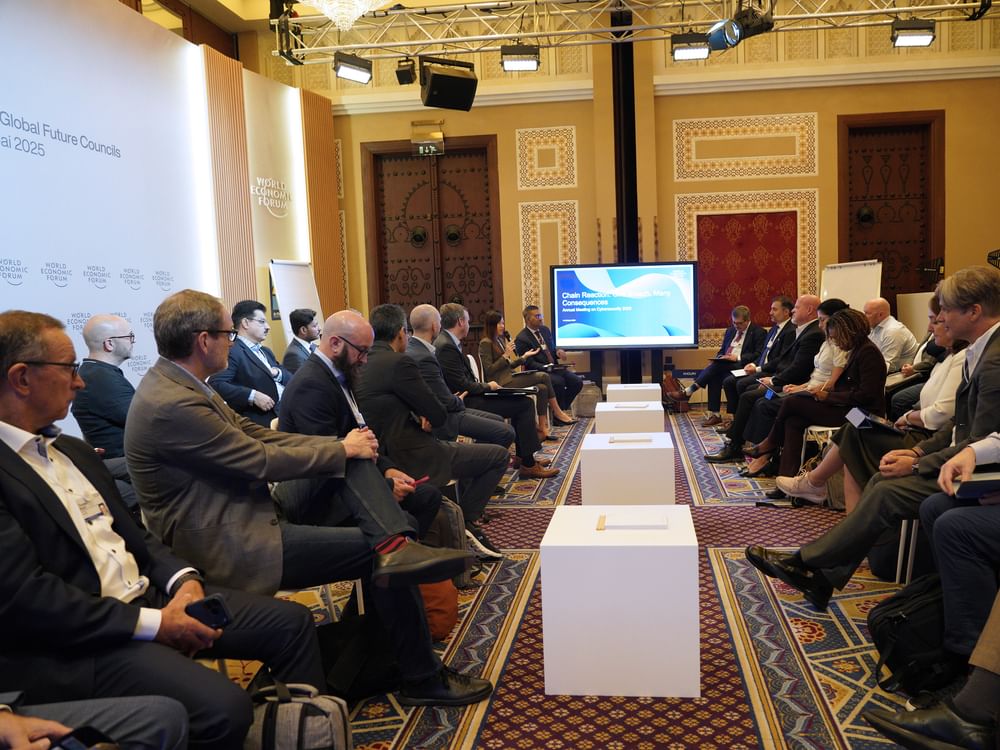 مسؤولون وخبراء عالميون يؤكدون أهمية تطوير رؤى اقتصادية مبتكرة