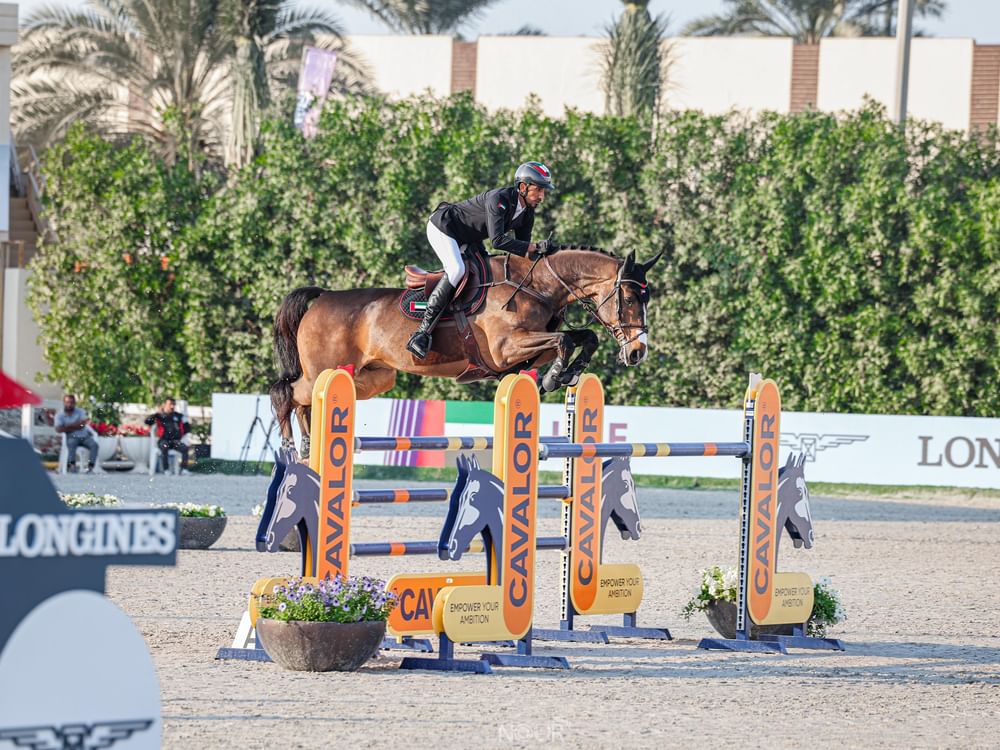 بطولة كأس الأمم لقفز الحواجز تنطلق غدا بنادي الشارقة للفروسية 