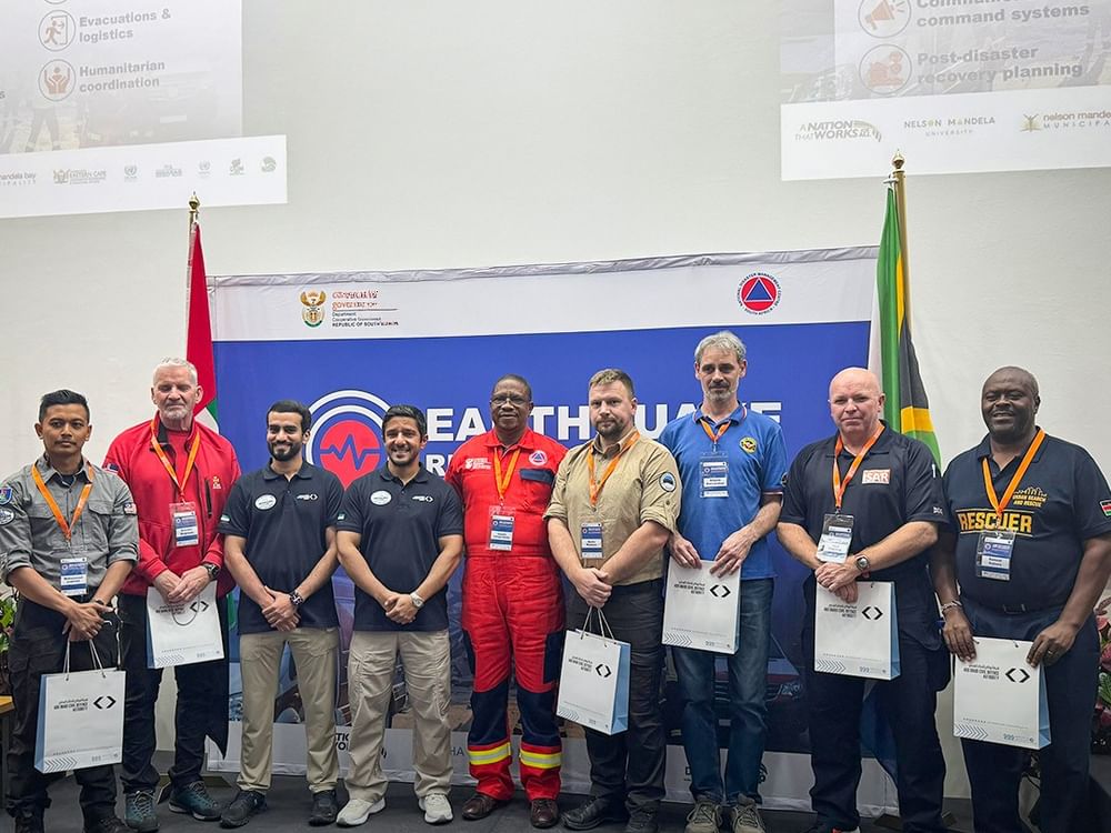 Equipe de busca e resgate dos Emirados Árabes Unidos encerra participação em exercício de resposta a terremotos na África do Sul