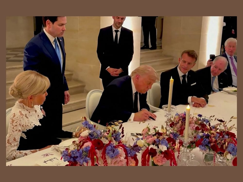 US, Iran sign agreement to end war