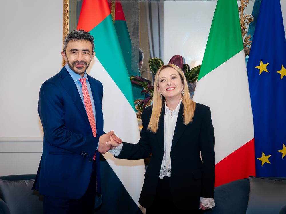 Ministro das Relações Exteriores dos Emirados Árabes Unidos se reúne com primeira-ministra da Itália em Roma