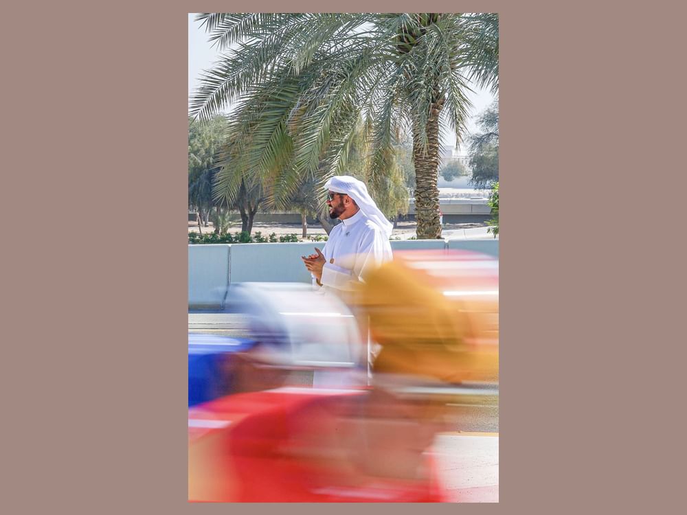 نهيان بن زايد يشهد جانباً من منافسات المرحلة السابعة والختامية من طواف الإمارات 2026