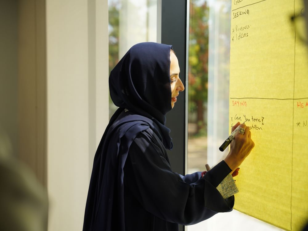Emirates Health Services, Amazon discuss innovative solutions in healthcare sector