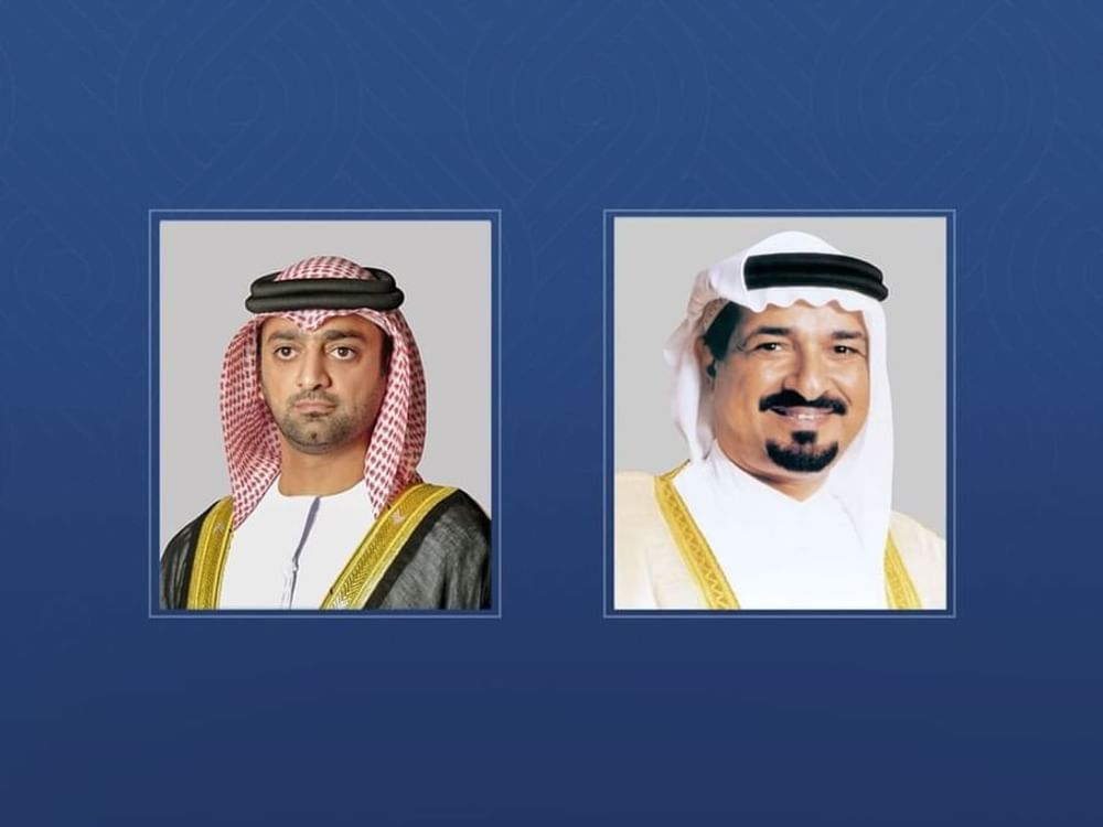 حاكم عجمان وولي عهده يهنئان رئيس الدولة ونائبيه والحكام بعيد الفطر المبارك
