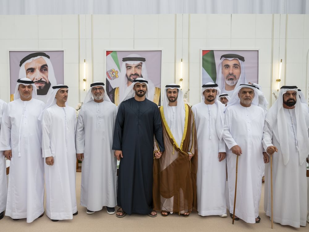 زايد بن محمد بن زايد يحضر حفل استقبال بمناسبة أفراح النيادي والشامسي