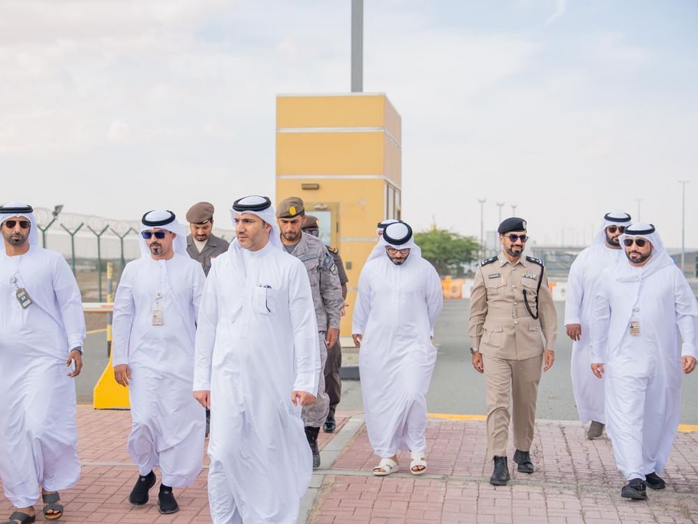 الشارقة : اللجنة التنظيمية للمنافذ تستعرض حركة المسافرين وتتابع تطوير منفذ المدام