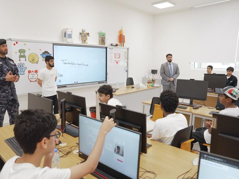 تدشين برنامج أصدقاء شرطة رأس الخيمة الصيفي بمشاركة 200 طالب