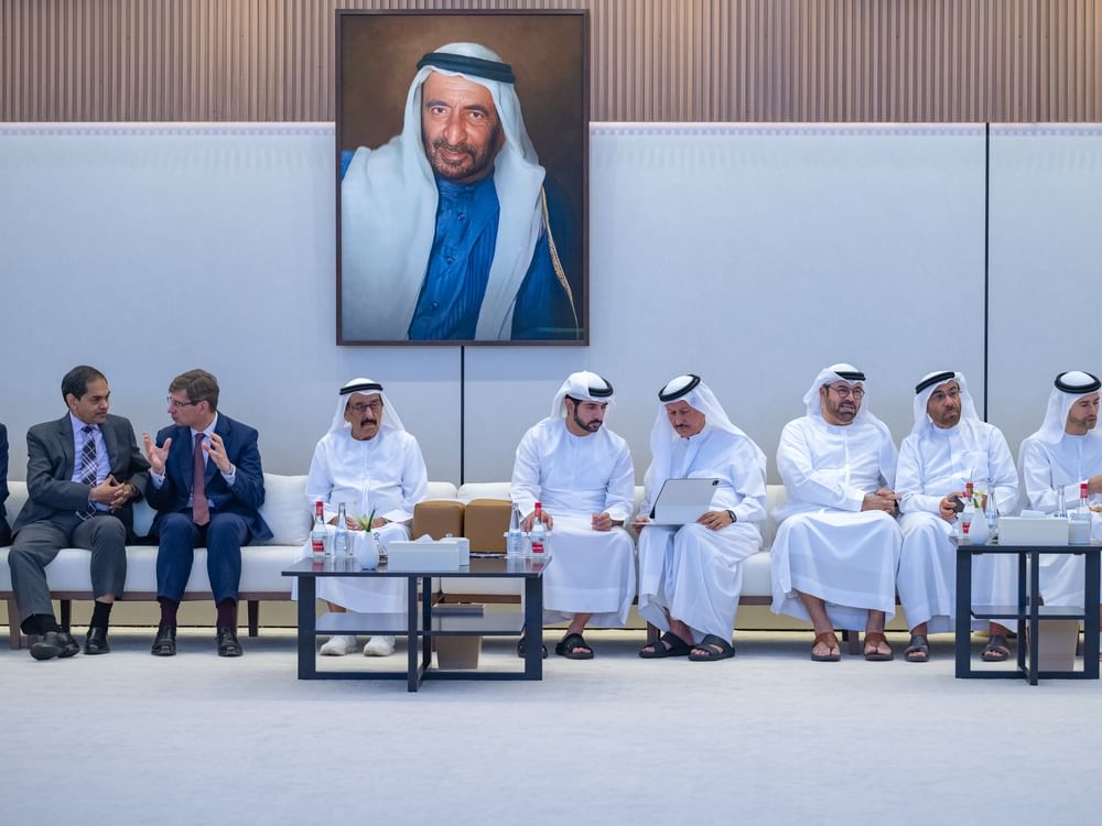 حمدان بن محمد: رؤية محمد بن زايد ومحمد بن راشد للمستقبل جعلت من الإمارات نموذجاً مُلهماً في تبنّي التميز والابتكار