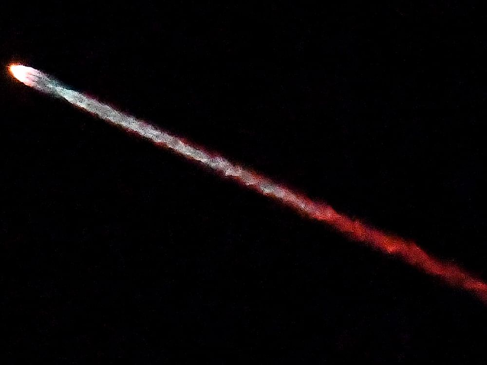 SpaceX成功发射24颗“星链”卫星