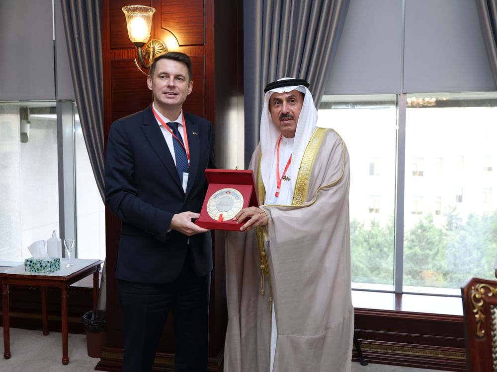 FNC Speaker meets Romanian Senate President, Pakistani Senate Chairman in Baku