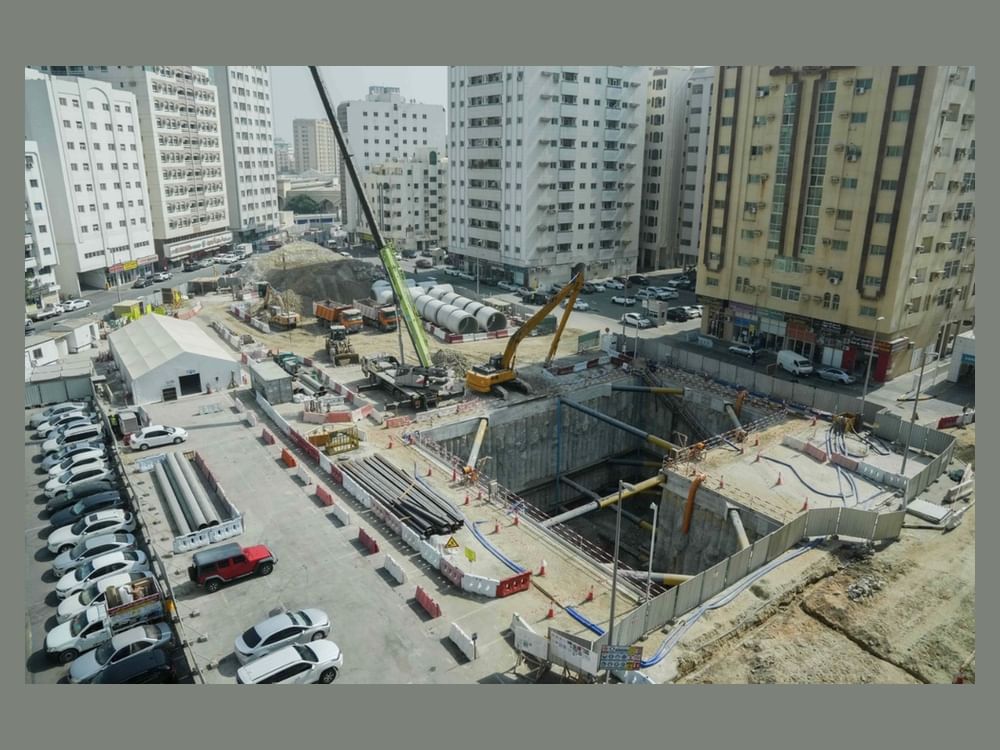أشغال الشارقة تنجز 70% من مشروع الخط الأوسط لتصريف مياه الأمطار 