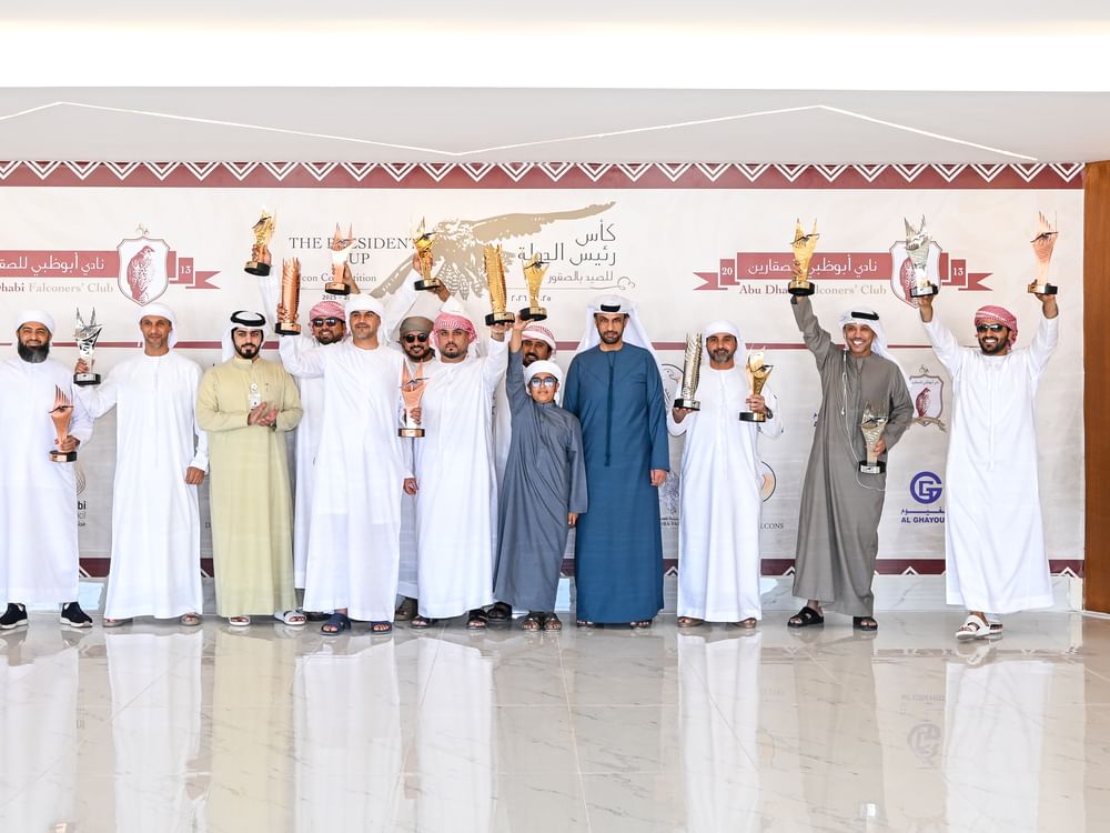 "بي 19" يتصدر "شوط الرمز" في  كأس رئيس الدولة للصيد بالصقور