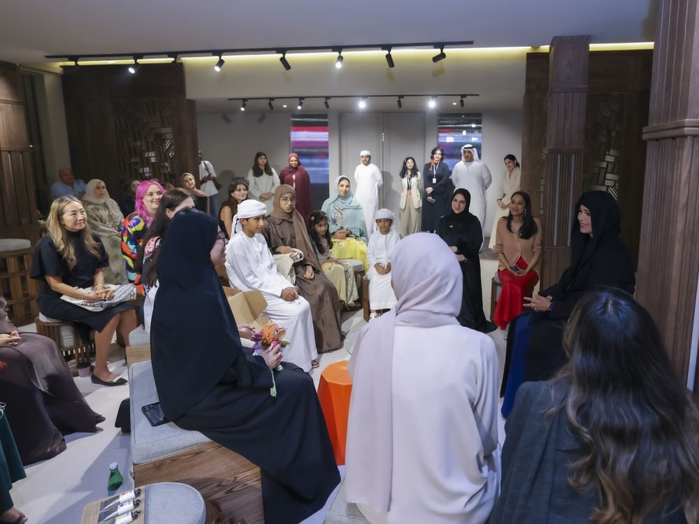 Latifa bint Mohammed meets with artisans, emerging entrepreneurs at Dubai Design Week marketplace
