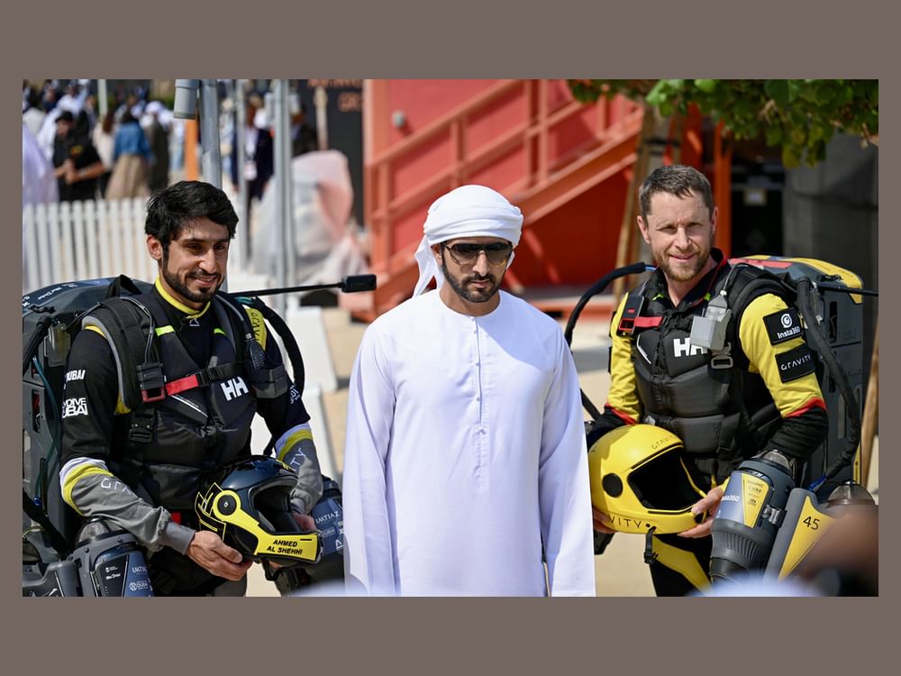 حمدان بن محمد يشهد جانبا من منافسات بطولة دبي للبدلات النفاثة