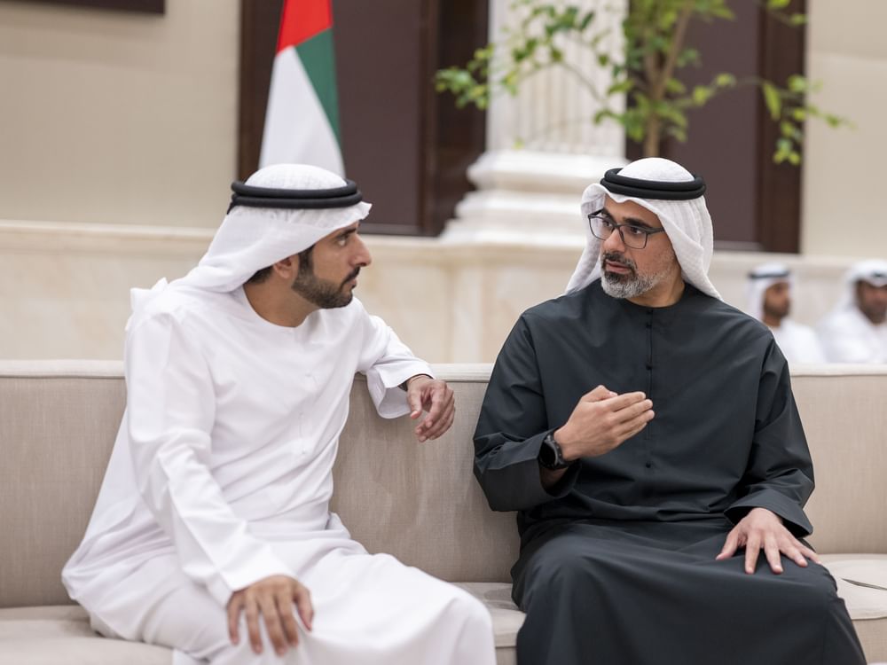 ولي عهد أبوظبي يستقبل ولي عهد دبي